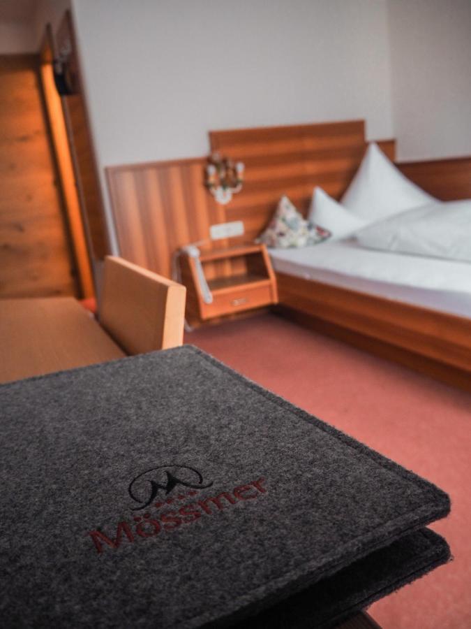 "Quality Hosts Arlberg" Hotel Garni Moessmer Санкт-Антон-ам-Арльберг Екстер'єр фото