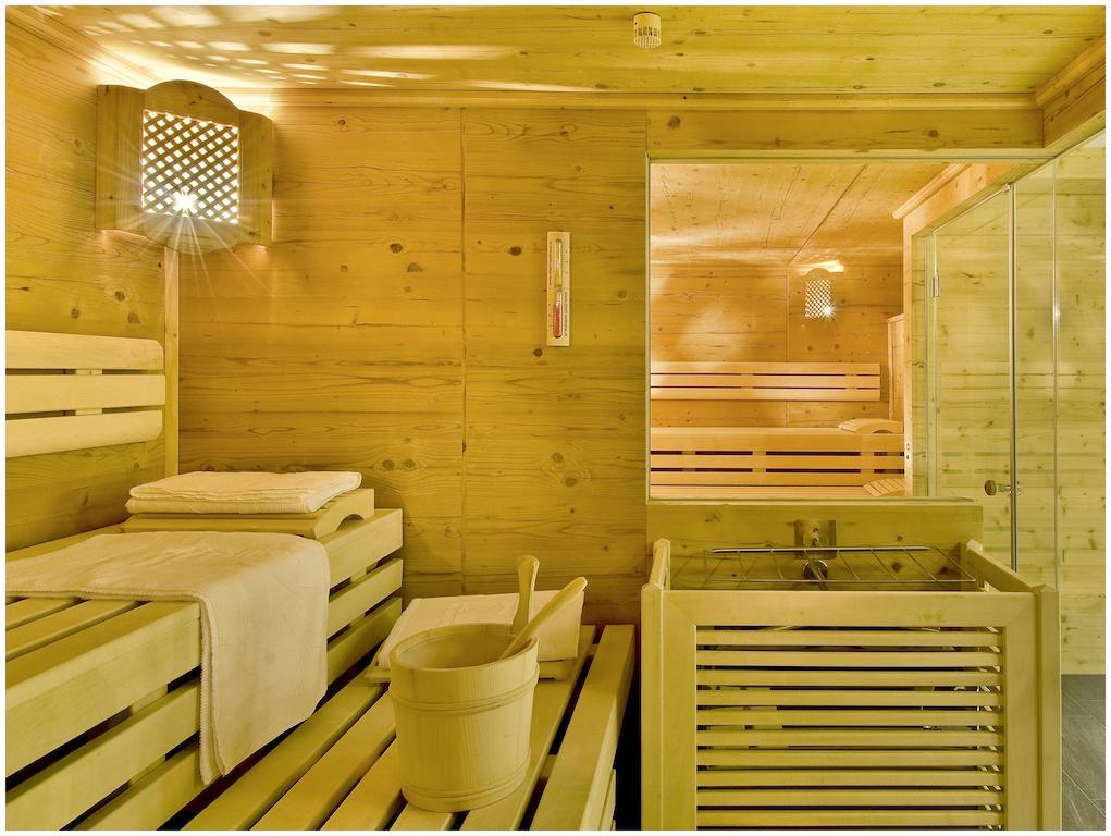 "Quality Hosts Arlberg" Hotel Garni Moessmer Санкт-Антон-ам-Арльберг Екстер'єр фото