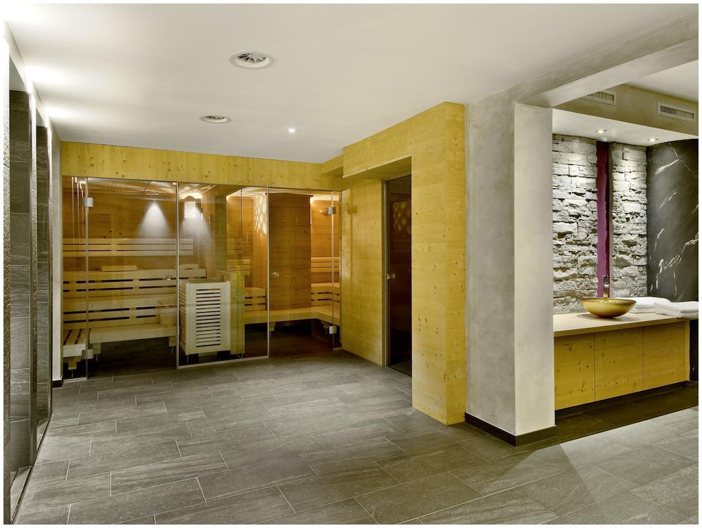 "Quality Hosts Arlberg" Hotel Garni Moessmer Санкт-Антон-ам-Арльберг Екстер'єр фото