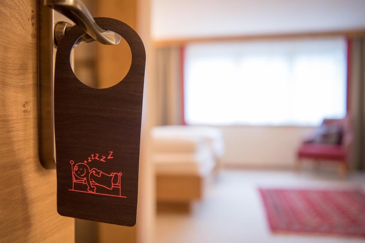 "Quality Hosts Arlberg" Hotel Garni Moessmer Санкт-Антон-ам-Арльберг Екстер'єр фото